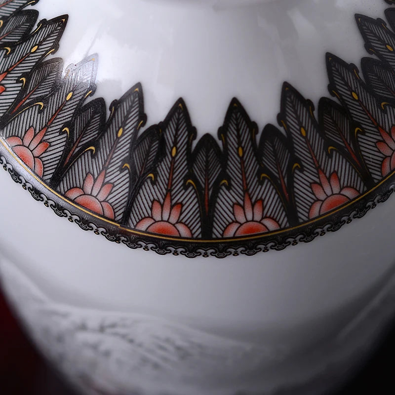 Antique Jingdezhen Ceramic Vase Vintage Vase Desk Accessories Crafts Snow Flower Pot Traditional Chinese Style Porcelain Vase