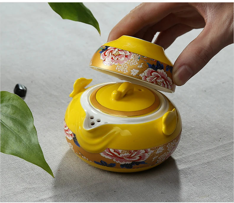 Red Glaze Yellow Glaze keramische theeset, Travel Gai Wan Teaset omvatten 1 pot 1 kopje, rijkdom Fantasy Travel Portable Gong Fu Gaiwan