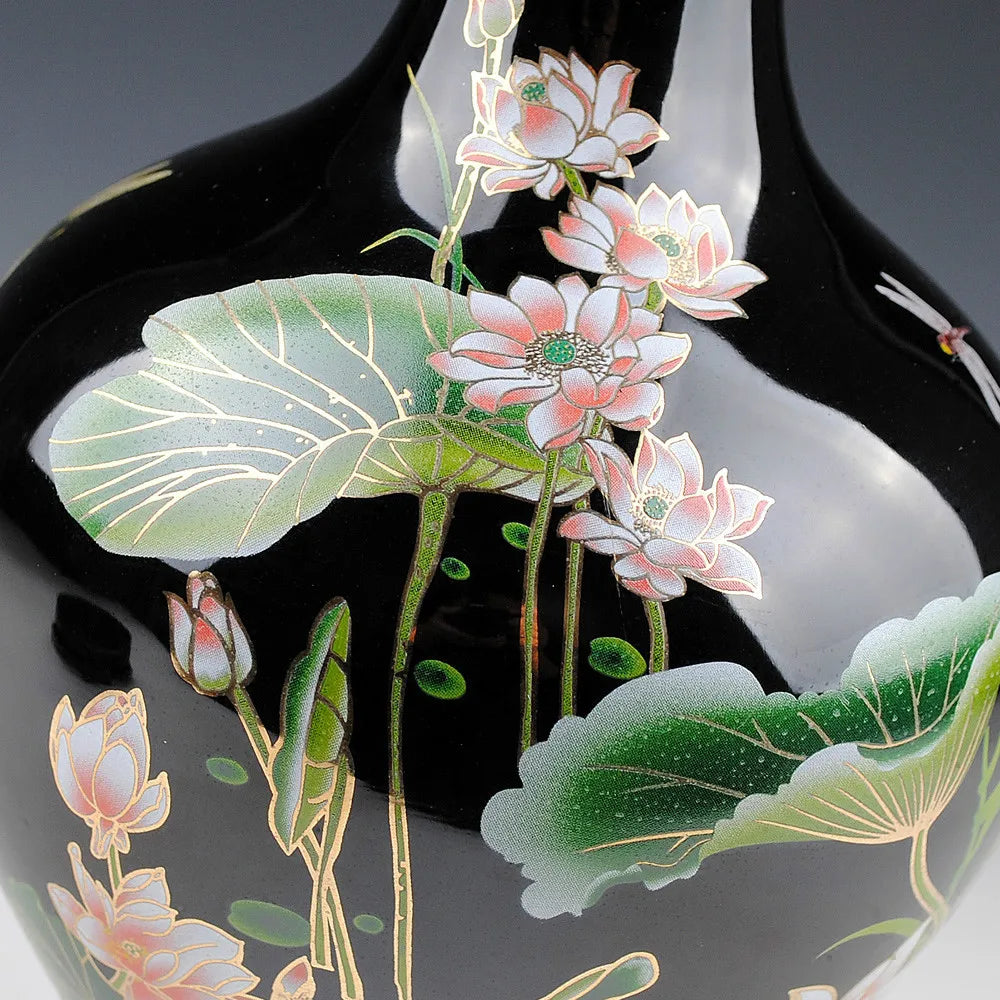 Jingdezhen dengan tajam glaze hitam seramik vas teratai corak untuk perhiasan ruang duduk moden