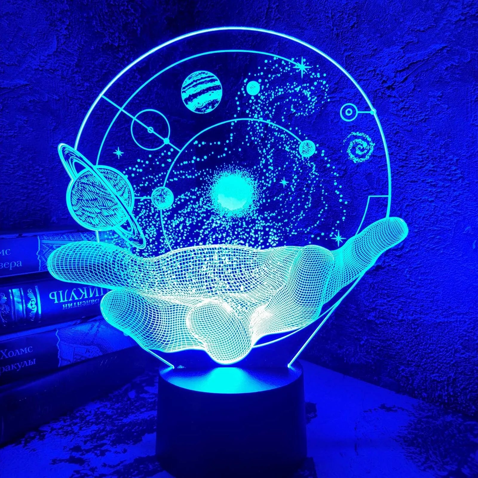 3D Optiset illuusioprojektorit lamppu universumin avaruusgalaksi kämmenellä käden led -yövalo avaruuspelaajille ja tyttö