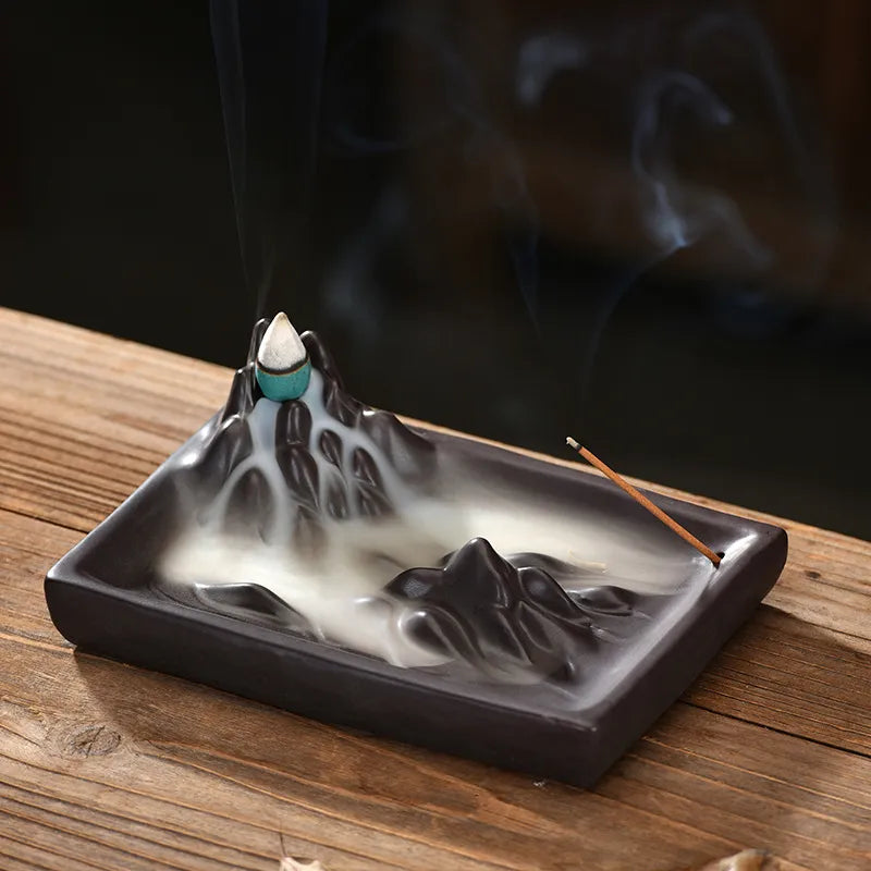 Vuoren takaisinvirtaus suitsukkeiden poltin luovat koristeet Keraamiset linja zen monitoimilaitteen suitsukkeiden polttimen kodinsisustus