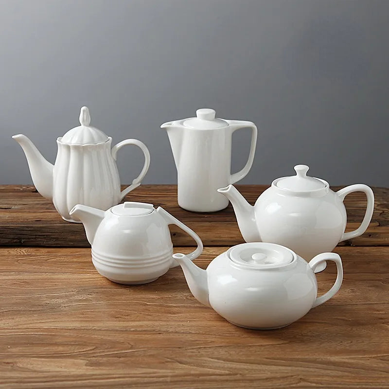 Ren hvid formet keramisk kedel porcelæn kaffelpotte hotel bar dekoration teapot restaurant bord indstilling husholdning drinkware