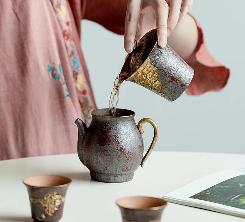 145 ml japanilainen vanha rock muta gaiwan käsintehty kohokuvioitu Taotie ruoste punainen kulta tee Tureen Tea Brewing Cover Bowl Tea Decorationille