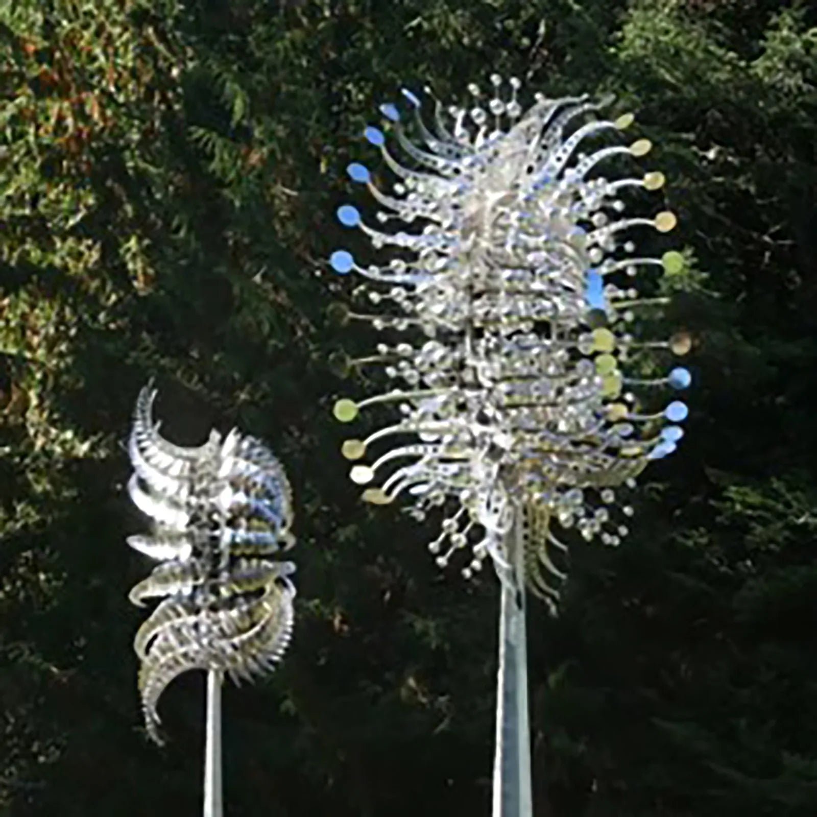 Patio Garden Lawn Outdoor Decoratie Unieke windverzamelaars Magische kinetische metalen windmolen Spinner Solar Wind Powered Catchers