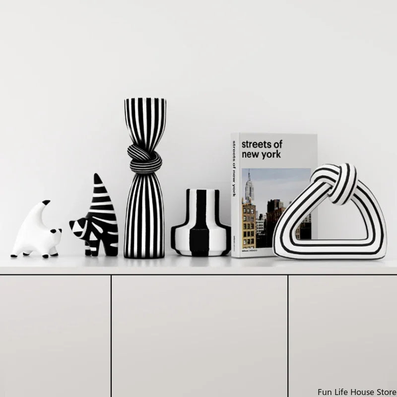 Ornamentos de arte abstracto de alta gama de estilo nórdico Combinación de decoración del escritorio del gabinete de vinos del gabinete de televisión Elija regalos