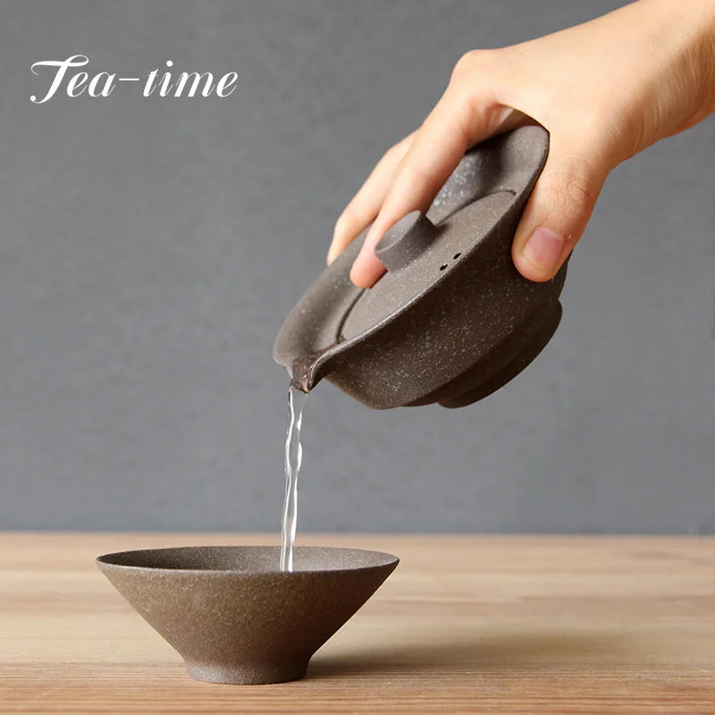 200 ml japanische Keramik -Teekanne Kessel Tee Making Gaiwan Tee Tasse für Puer 1 Schüssel 2 Tassen Tee Set Retro Rohpotterie Getränkware