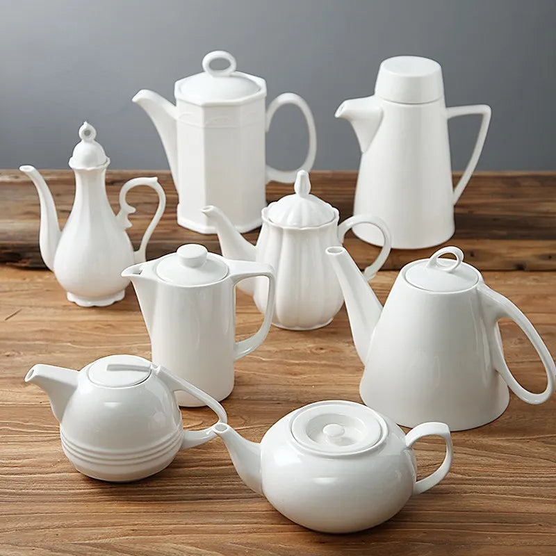 Ren hvid formet keramisk kedel porcelæn kaffelpotte hotel bar dekoration teapot restaurant bord indstilling husholdning drinkware
