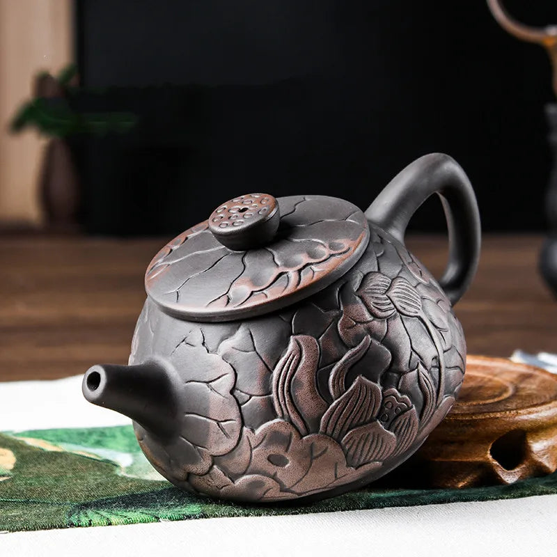 ييشينغ براد شاي الأرجواني الطين إبريق الشاي الجمال غلاية الطين الأسود اليد منحوتة لوتس التوضيح وعاء المنزل اليدوية طقم شاي