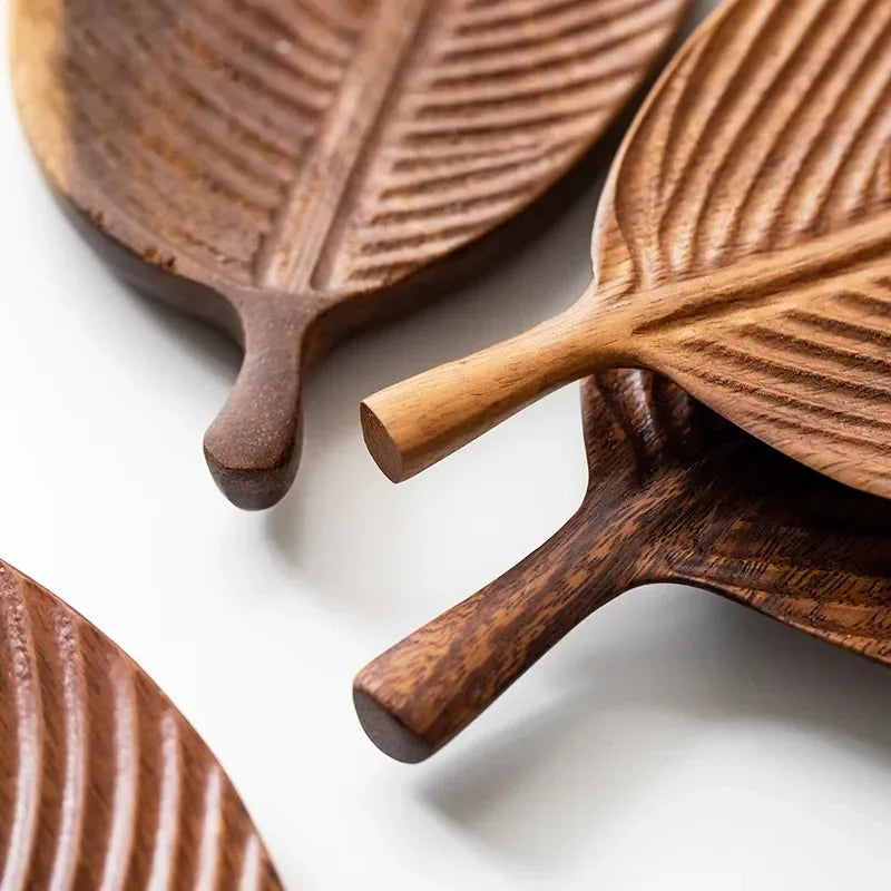 Wooden Leaf Shape Refreshment Tray Leaf Tray Chinese Style Pastry Plate  Brewing Tea Tray Decorative Tableware Party Supplies
