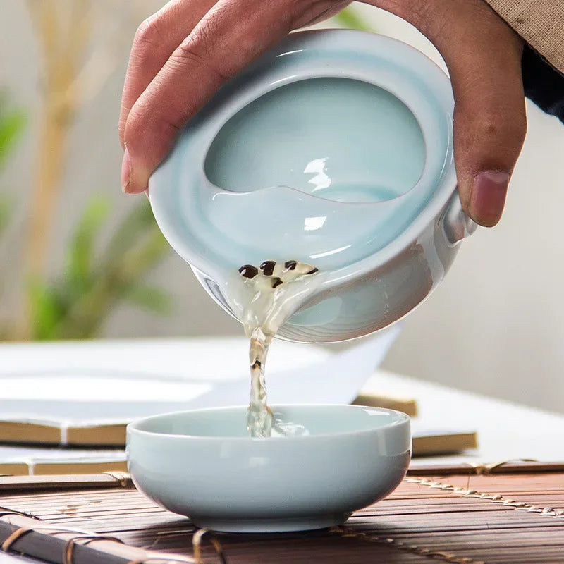 سيلادون 3D الكارب الكونغ فو طقم شاي تشمل 1 إبريق الشاي 1 فنجان الشاي Gongfu أطقم شاي أكواب وأكواب القهوة أدوات الشاي أكواب الشاي كوب Gaiwan