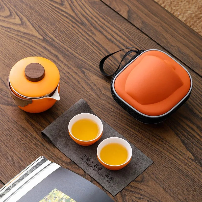 Kung Fu cinese di viaggio set con bidone da viaggio, teiera portatile in ceramica, teaset in porcellana, tazze da tè Gaiwan, utensile da tè