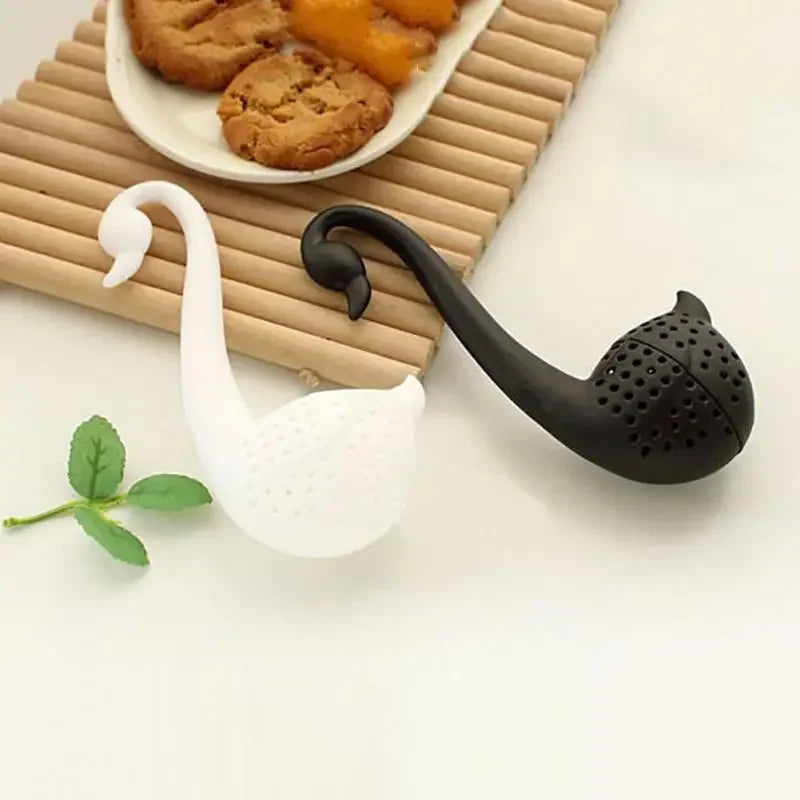 1pc Creative Swan Tea Infuser Ympäristöystävällinen muovinen tyylikäs joutsen tee suodattimet Teaware Tea Infuser -keittiötyökalut