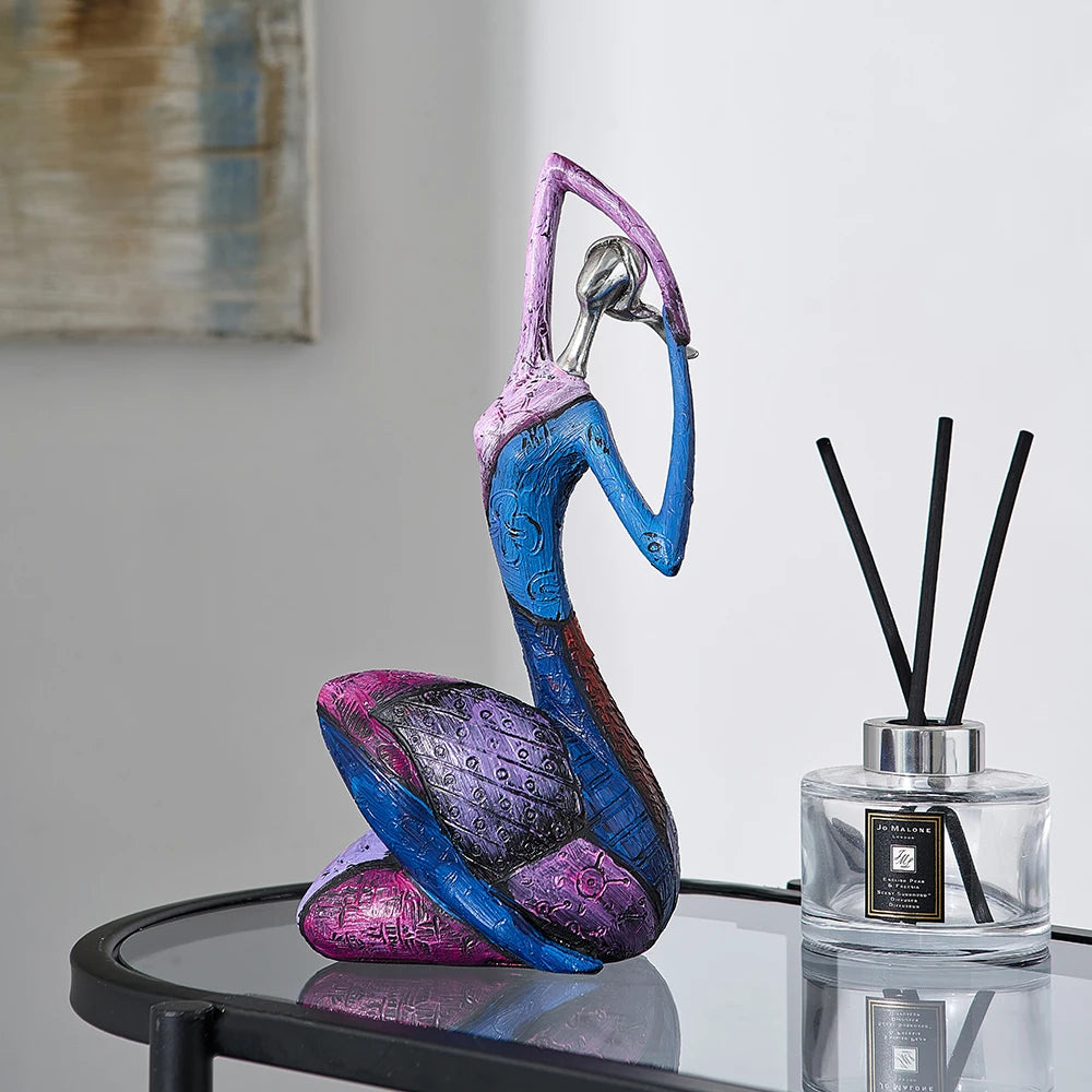 Résine abstraite art figure créative sculpture fille ornements modernes conception artistique de conception à la maison armoire à vin à la maison décor de cabinet télévisé