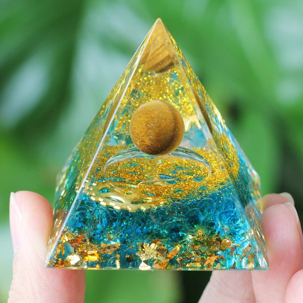 6cm Generador de energía Orgone Pyramid Crystals Peridot Healing Reiki Chakra Reiki Chakra Generador Orgonita Pyramid Meditation también