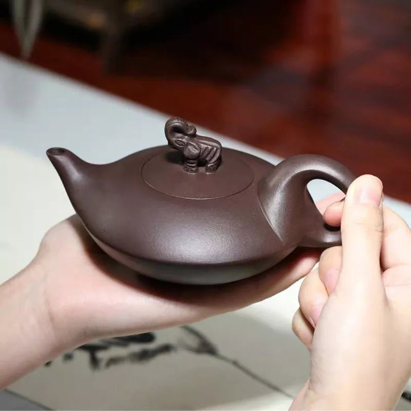 Yixing Clay Teapot Elephant Design Lid Hushåll Kung Fu Teaware Ceramic Kettle Raw Ore Teapots Te Ceremony Supplies