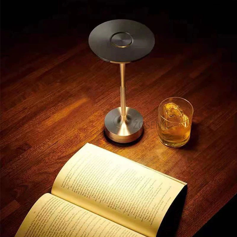 مصباح طاولة قابل لإعادة الشحن LED مستشعر باللمس ضوء ليلي لسطح المكتب مصباح قراءة لاسلكي لمطعم الفندق وبار غرفة النوم إضاءة زينة