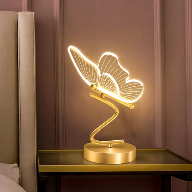 Pohjoinen LED -pöytävalaisimet Sisävalaistuskytkin Butter Makuuhuoneen sängyn olohuoneen ravintola Home Decoration Butterfly Desk Lamp