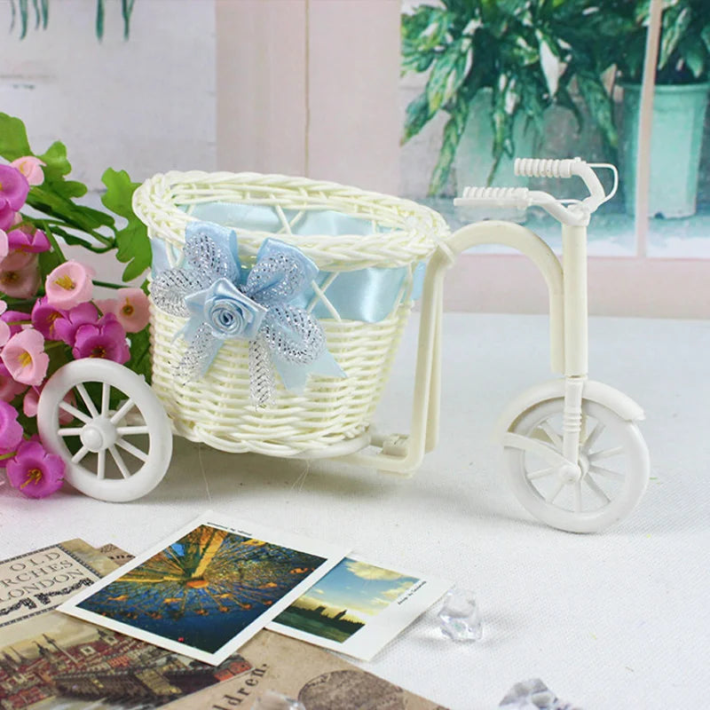 Bicicleta blanca Cesta de flores decorativas decoración de boda de plástico triciclo de triciclo Flower maceta cesta de almacenamiento de la fiesta de decoración de la fiesta