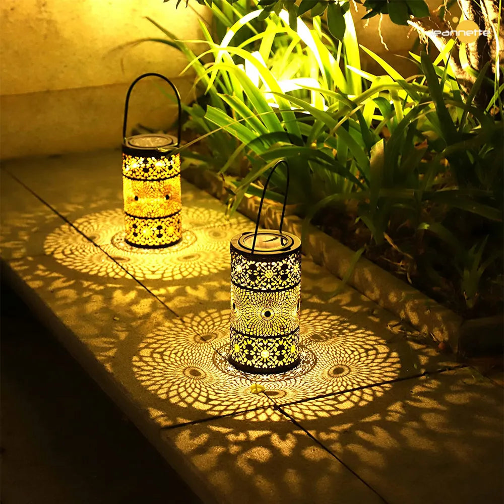 Solar Garden Light Solar Lamp Retro Hollow Lantern Light Art Outdoor Decorative Solar LED Lys til Courtyard Landscape Garden