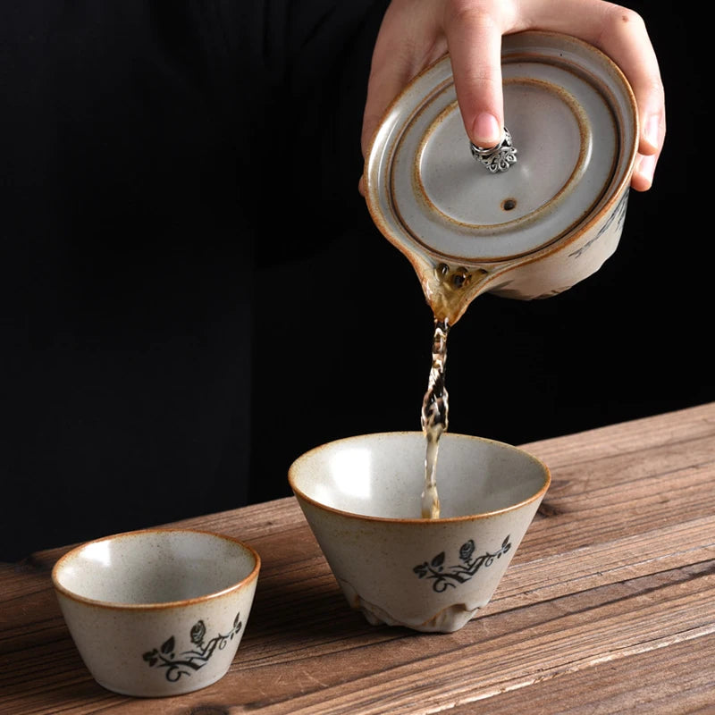 طقم شاي للسفر على الطريقة اليابانية طقم شاي بورسلين محمول من السيراميك على شكل زهرة اللبلاب مع حقائب حمل إبريق شاي في الهواء الطلق كوب سريع أدوات الشاي