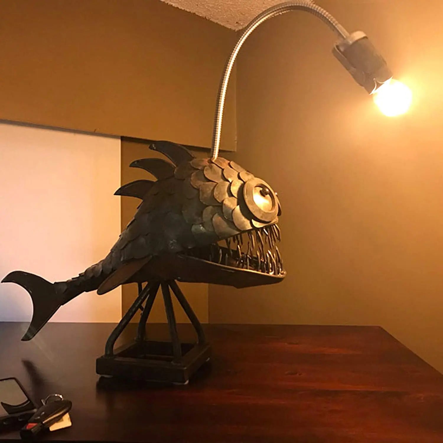 Lâmpada de peixe rústica lâmpada de peixe lâmpada de tubarão steampunk lâmpada de lâmpada de tabela de luminária