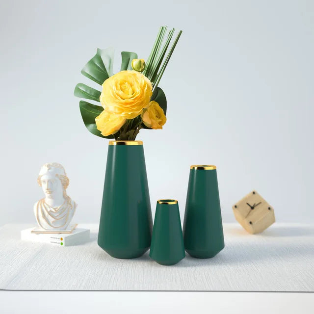 Vasaje de cerámica de oro verde oscuro moderno+juego de flores artificiales Mesa de comedor para el hogar Adornos Artesan Bookcase Club Decoración
