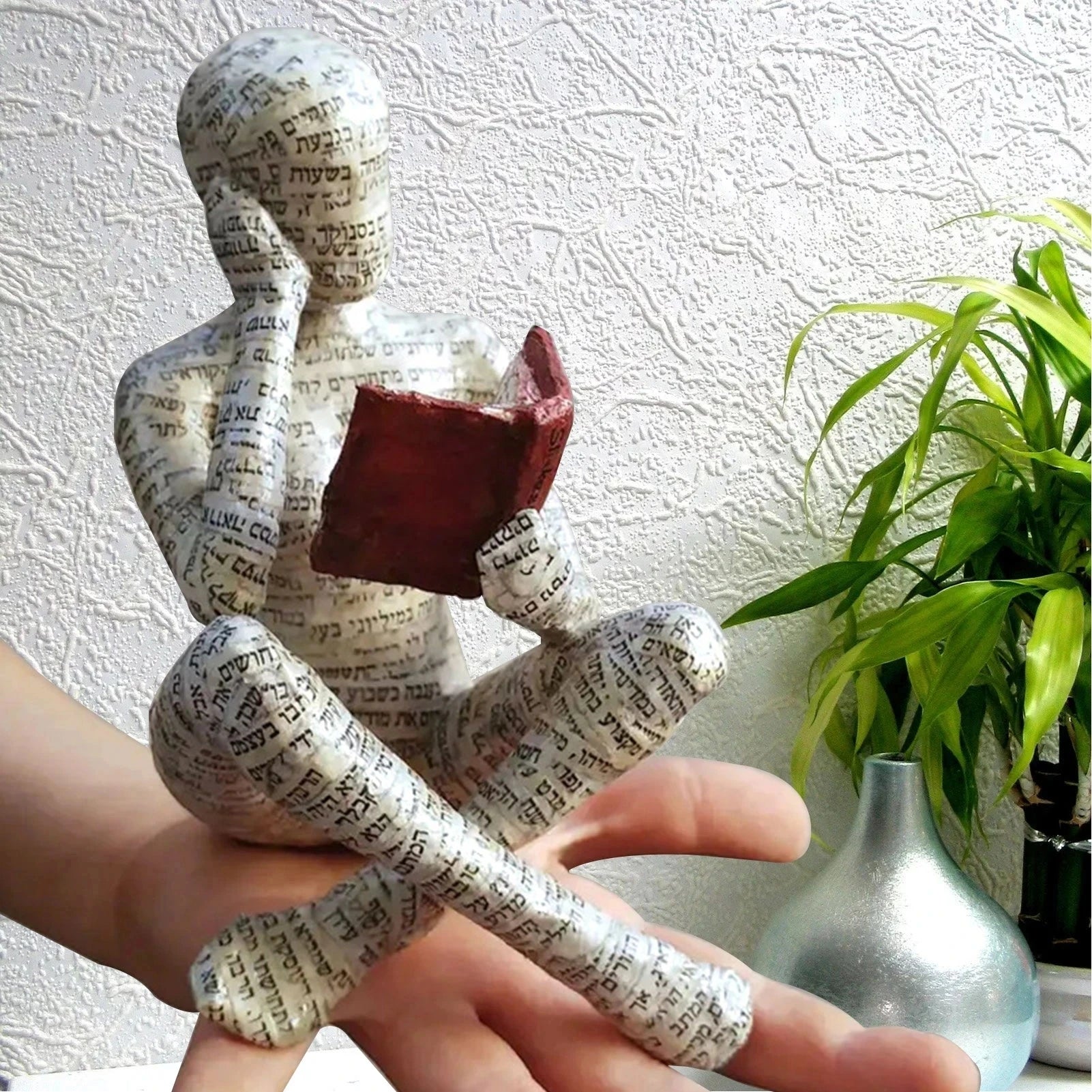 Pulp Woman Reading Book Resin Figurine: Abstract Sculptural Decor for Modern Homes
