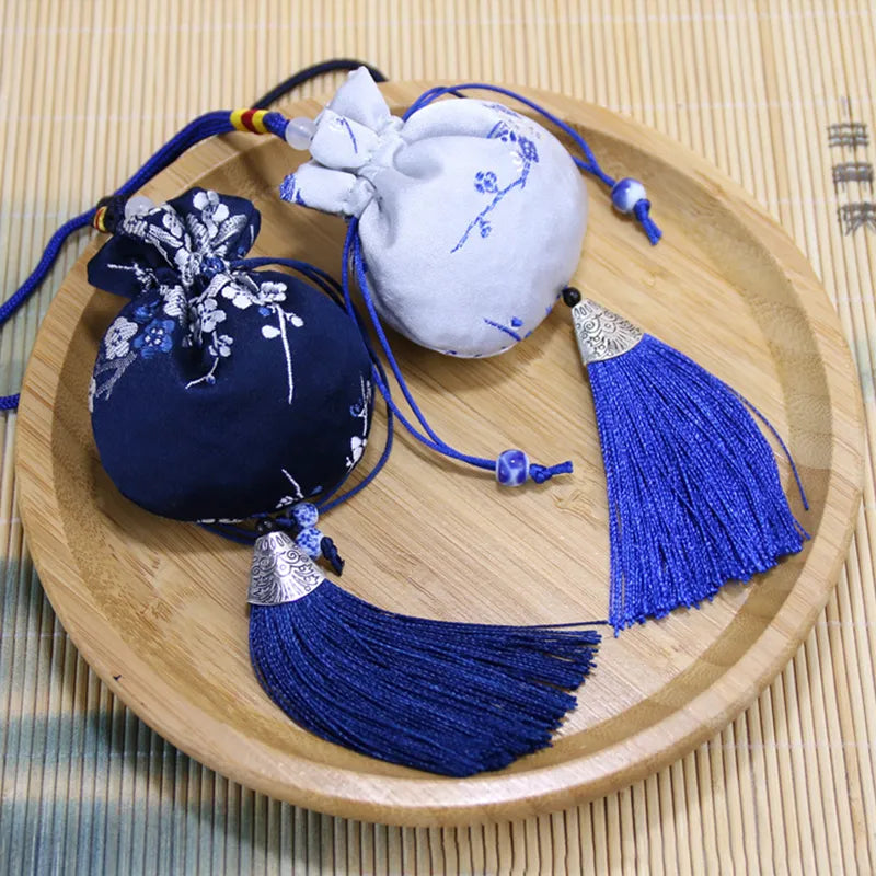 Kiinalainen silkkityylinen brocade brodeerattu laukku kirjonta -pussikiekkapussien tupsu riipus korujen lahjapussin lahjapussi