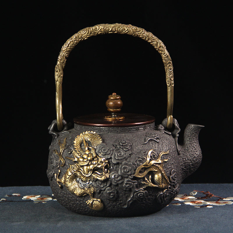 Japoński żelazny złoty smokowy czajniczka