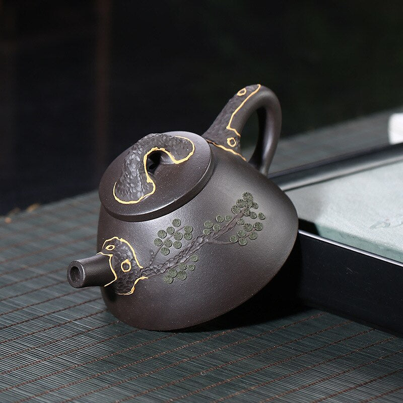 Chinese teapot with infuser
