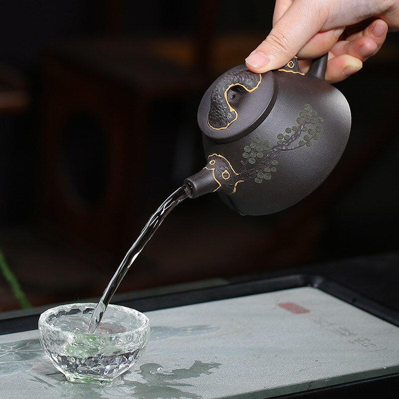 إبريق شاي صيني مسطح مصنوع يدويًا من الطين الأرجواني من ييشينغ | إبريق الشاي الصيني التقليدي