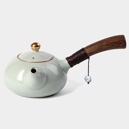 Japanilainen tyylinen teekannu puukahvalla