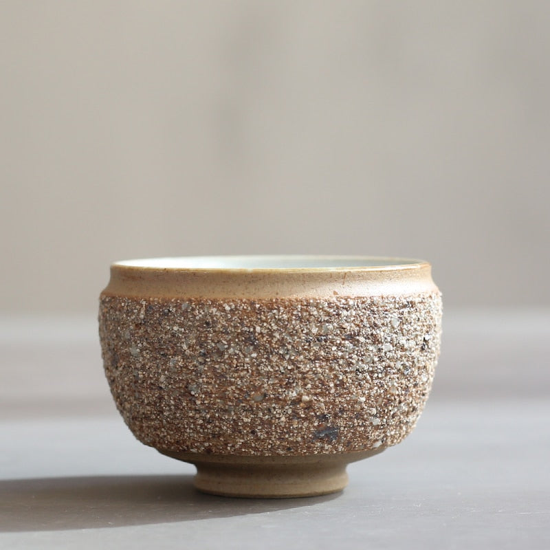 Copo mestre de cerâmica bruta de estilo japonês e tigela de chá cerâmica feita à mão