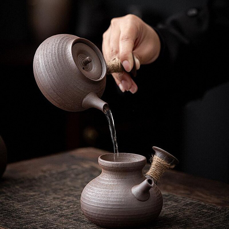 Teko tembikar kasar coklat Jepang