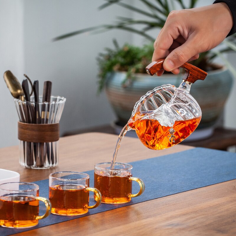Kreativer Pferde -Teekanne mit vollständiger automatischer Glas -Teekanne Infuser