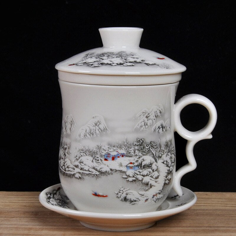 Dehua bílý keramický čínský šálek čaje s infuzí